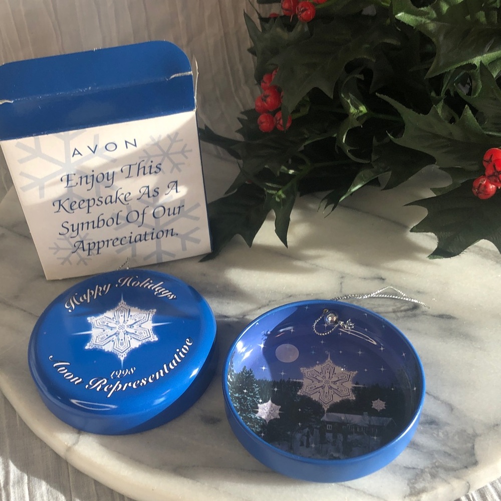 Vintage 1998 AVON lot of 2 Limited Ed. Avon Representatives Snowflake ornaments